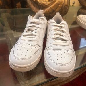 NikeWhite Sneakers